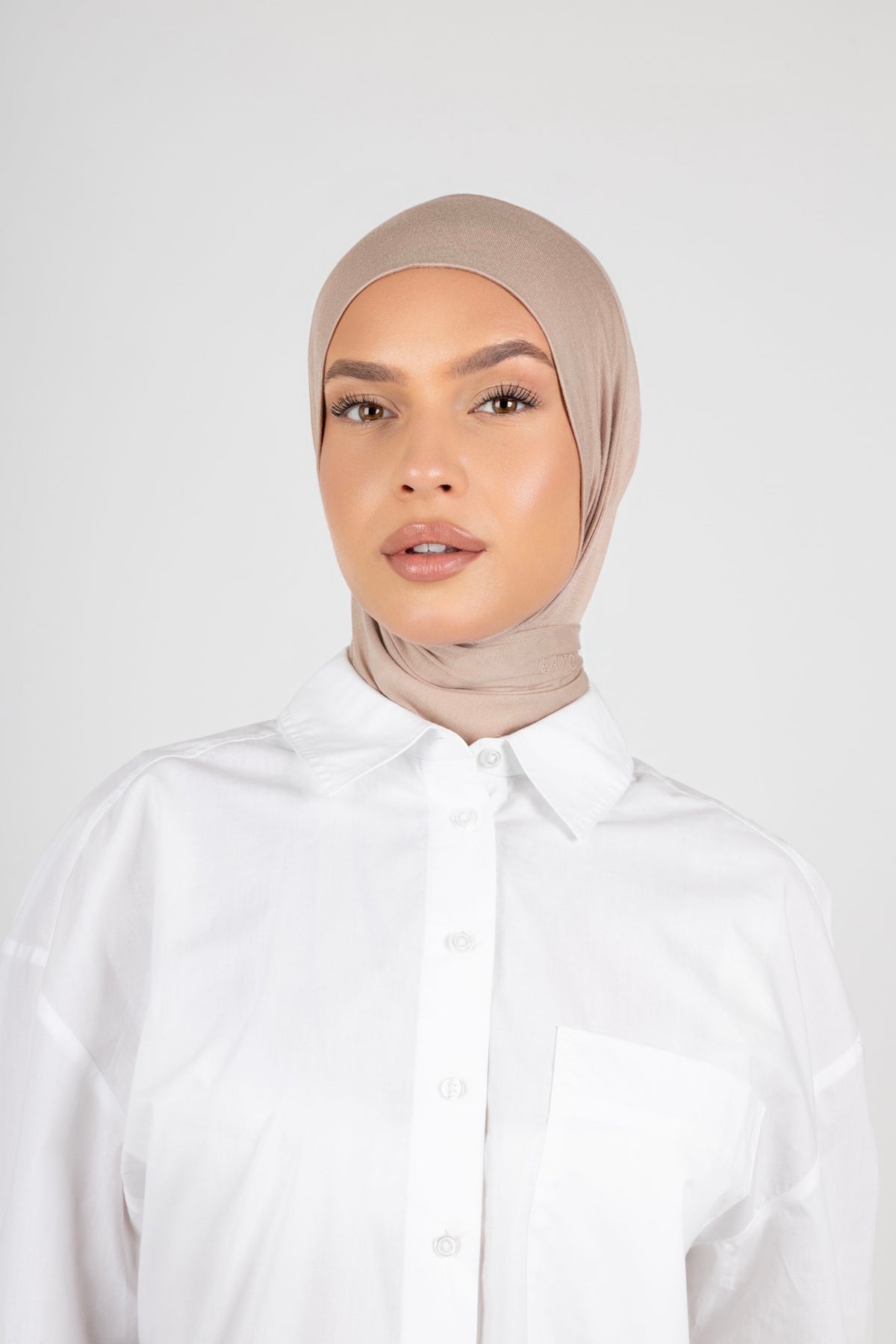 Magnetique Hijab | Latte